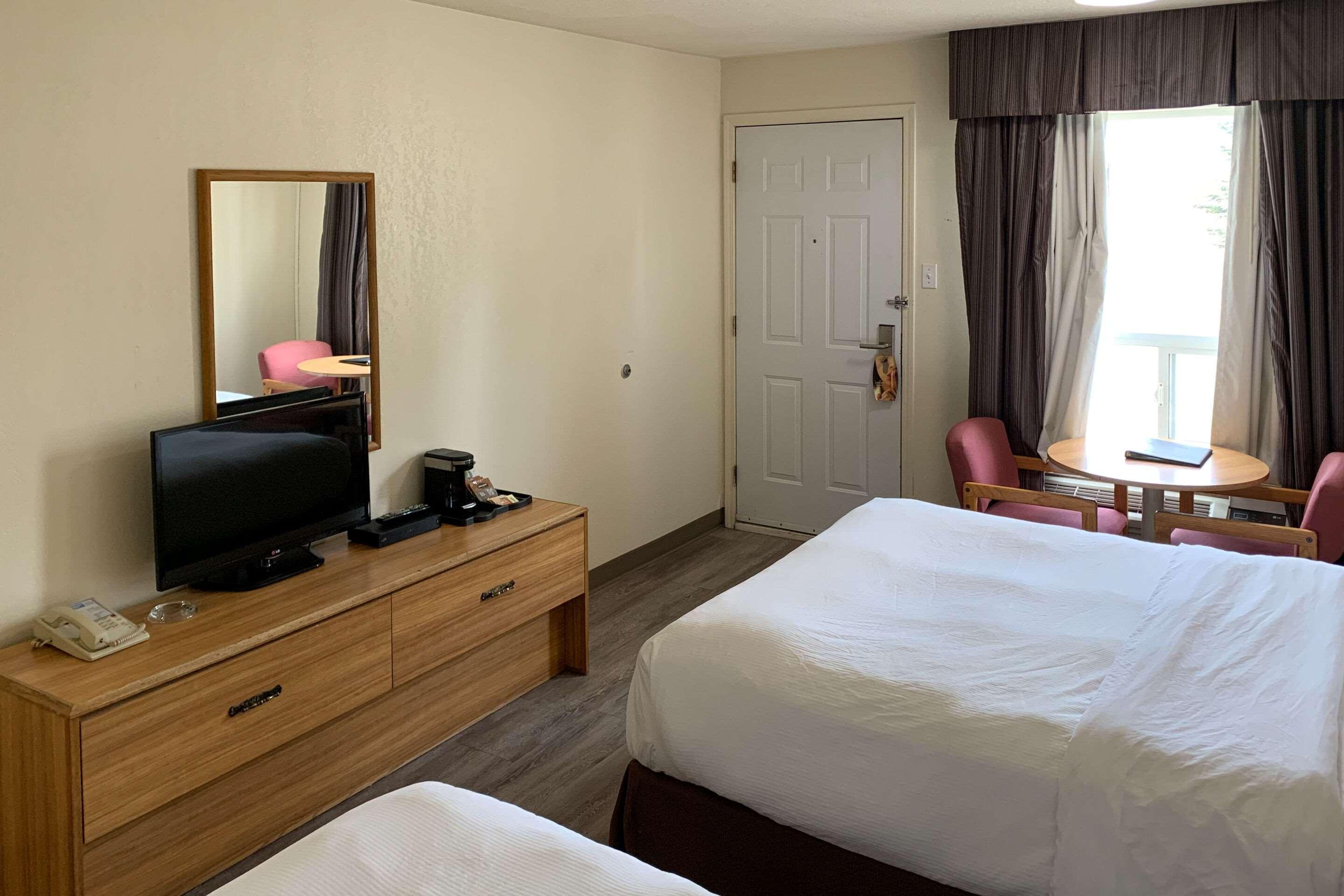 Super 8 By Wyndham Greensburg Ngoại thất bức ảnh