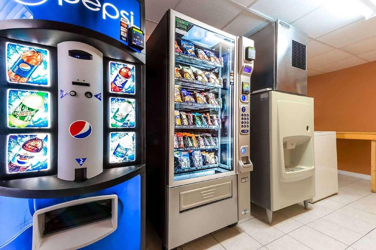 Super 8 By Wyndham Greensburg Ngoại thất bức ảnh